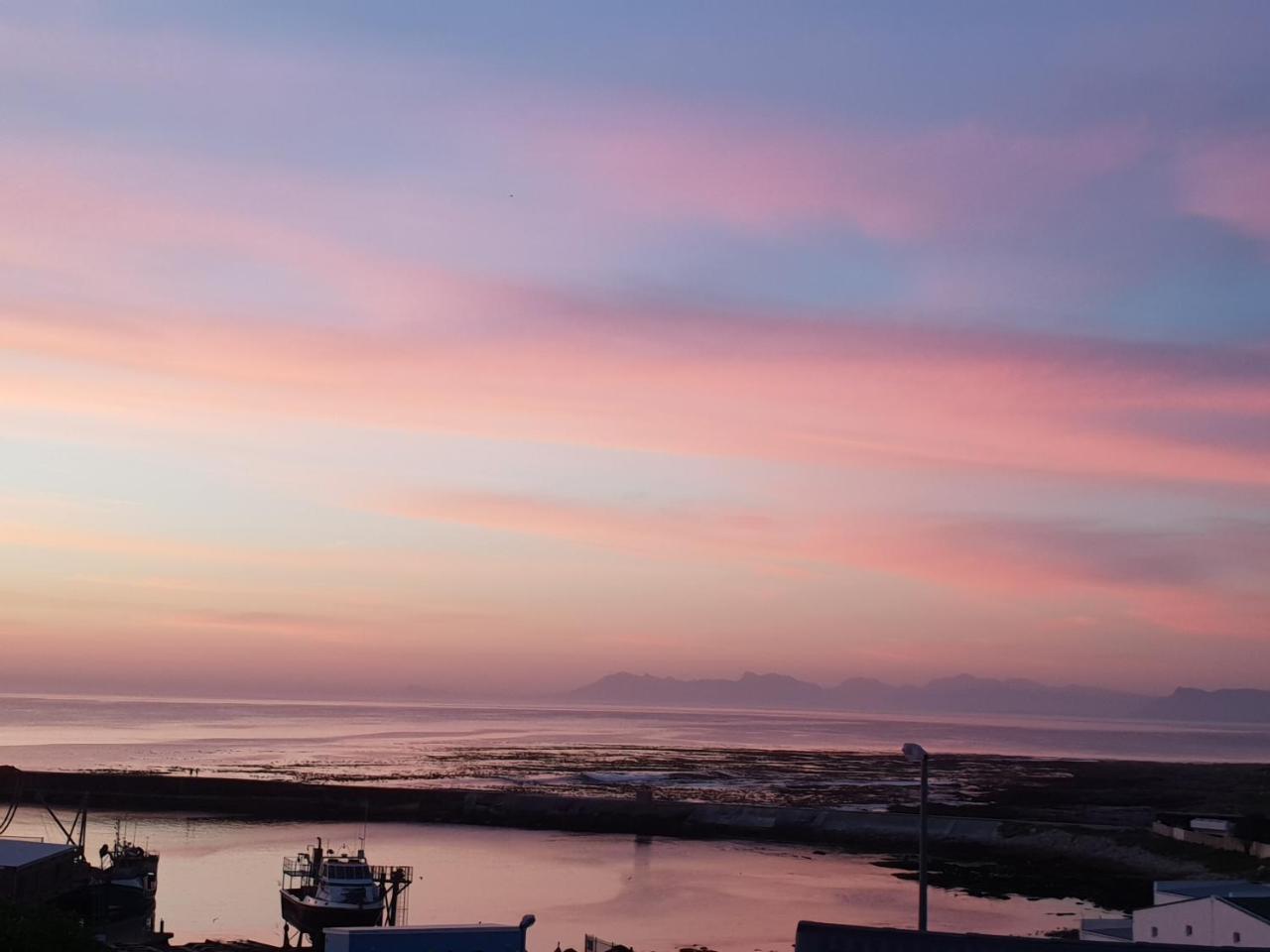 Saxon Lodge Gansbaai Luaran gambar